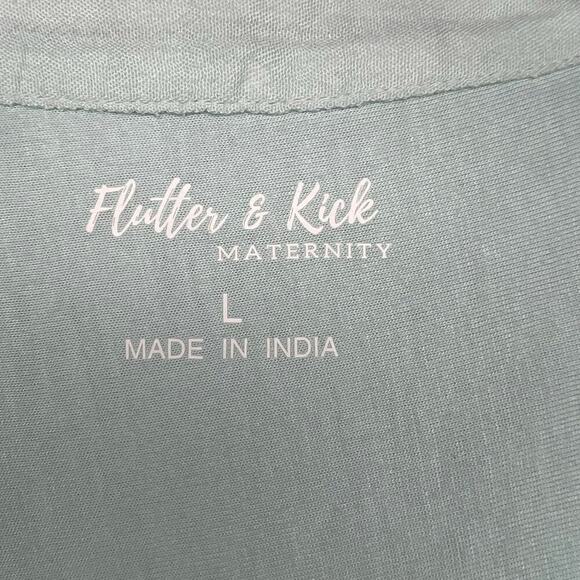 NWT Flutter & Kick Maternity Top Floral Embroidered Lightweight Button Down Boho - Picture 3 of 10